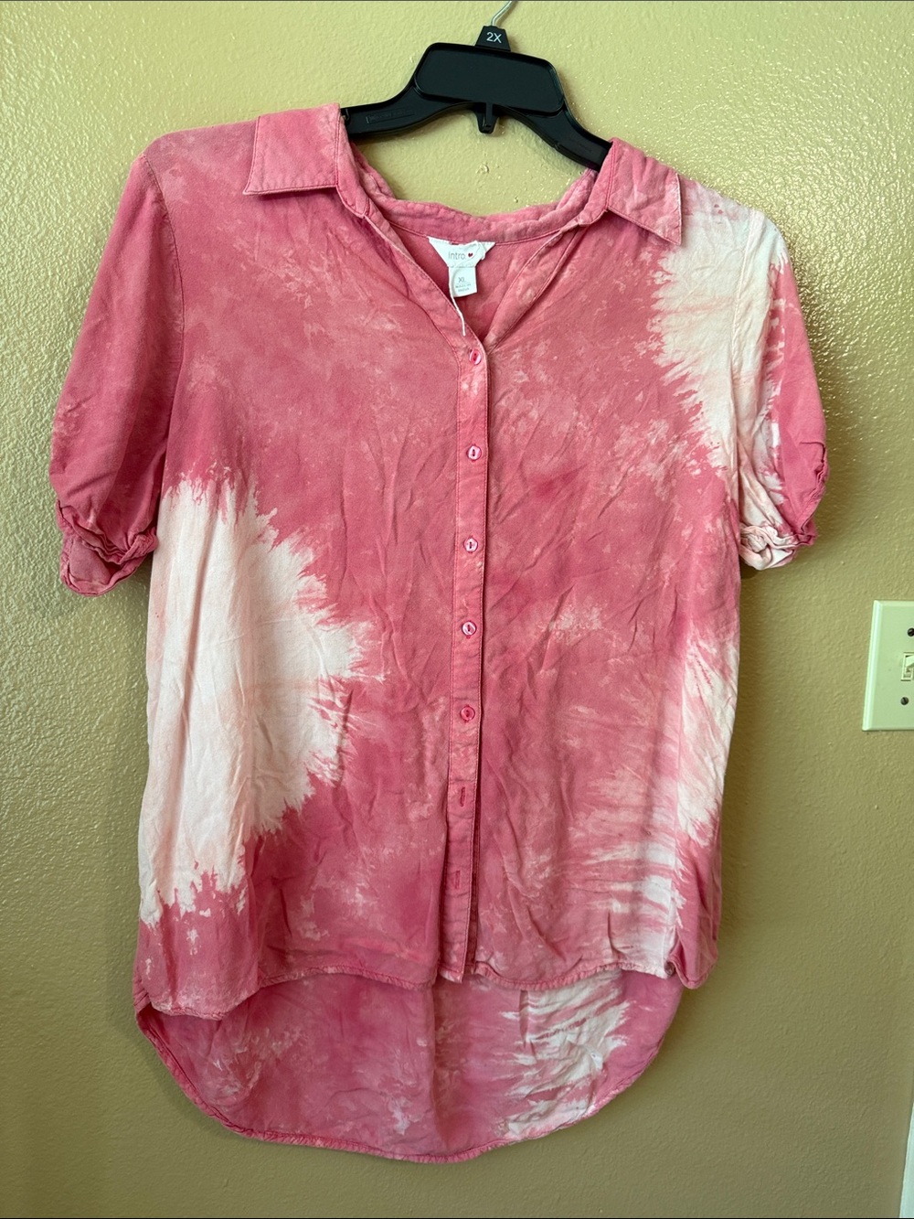 intro. Pink and White Tie-Dye Button Down Short Sleeve Shirt